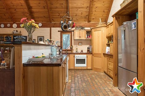 Property photo of 118 Wallace Road Christmas Hills VIC 3775