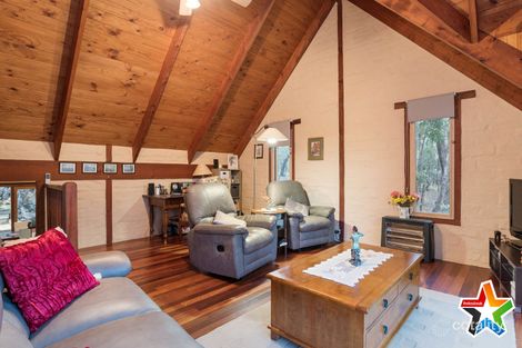 Property photo of 118 Wallace Road Christmas Hills VIC 3775