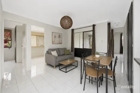 Property photo of 1/28 Saleng Crescent Warana QLD 4575