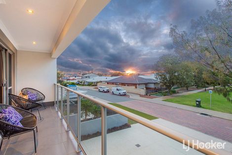 Property photo of 9 Crowsnest Terrace Wannanup WA 6210
