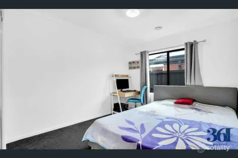 Property photo of 7 Nyman Circuit Tarneit VIC 3029