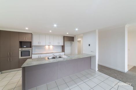 Property photo of 13/10 Valbonne Avenue Varsity Lakes QLD 4227