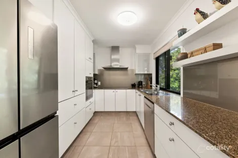 Property photo of 33 Dobell Street Indooroopilly QLD 4068