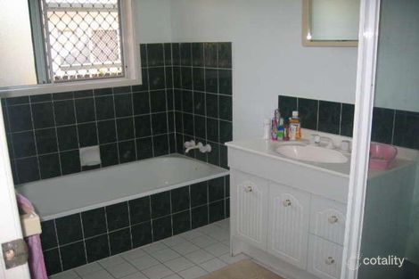 Property photo of 5 Tuffley Close Kanimbla QLD 4870