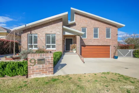 9 Chestnut Ave, Armidale, NSW 2350