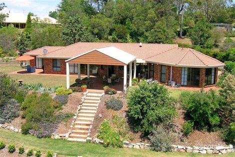 6 Spring St, Middle Ridge, QLD 4350