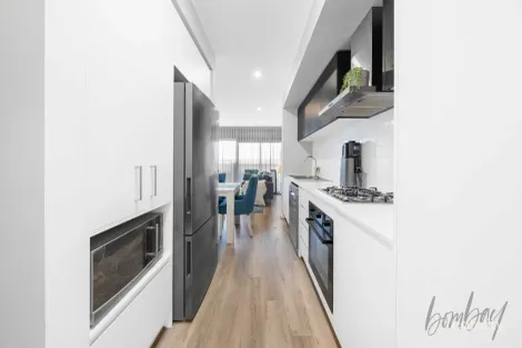 Property photo of 35 Bovine Crescent Donnybrook VIC 3064