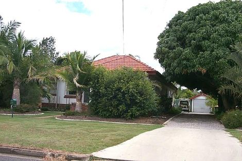 18 Greenham St, Raceview, QLD 4305