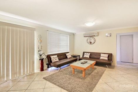 Property photo of 22 Pyramus Circuit Rosemeadow NSW 2560