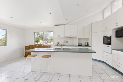 Property photo of 2 Windermere Place Wheeler Heights NSW 2097