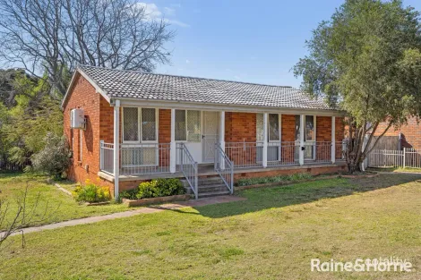 Property photo of 33 Cottonwood Crescent Macquarie Fields NSW 2564