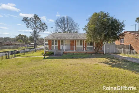 Property photo of 33 Cottonwood Crescent Macquarie Fields NSW 2564
