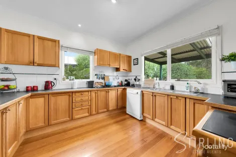 Property photo of 9 Belltrees Court Pearcedale VIC 3912