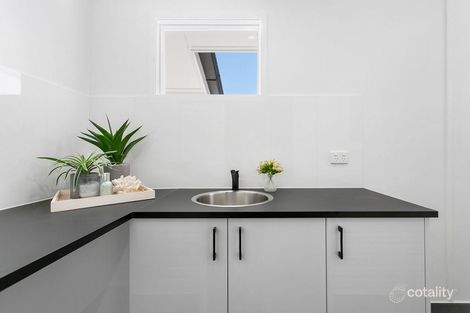 Property photo of 31 Wall Street Bundamba QLD 4304