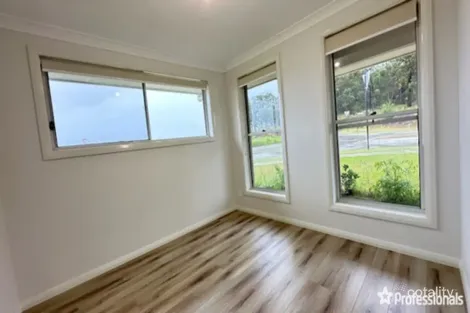 Property photo of 33 Ackland Way Wyee NSW 2259
