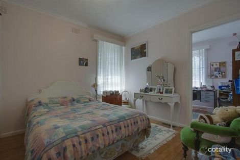 Property photo of 6 Packham Crescent Glen Waverley VIC 3150