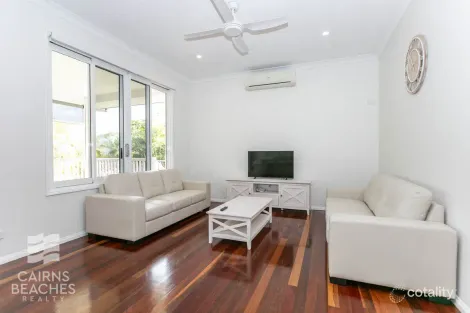 Property photo of 17 Lookout Terrace Trinity Beach QLD 4879