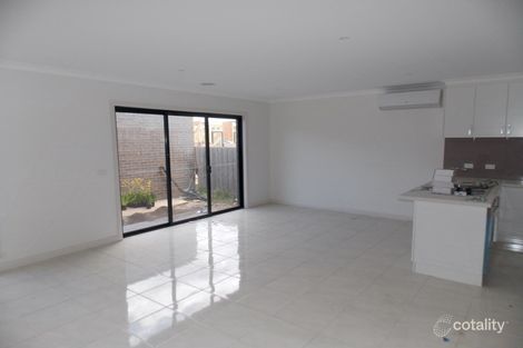 Property photo of 4/13 Moore Avenue Clayton South VIC 3169
