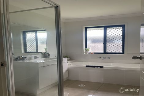 Property photo of 15 Hinkler Court Rural View QLD 4740