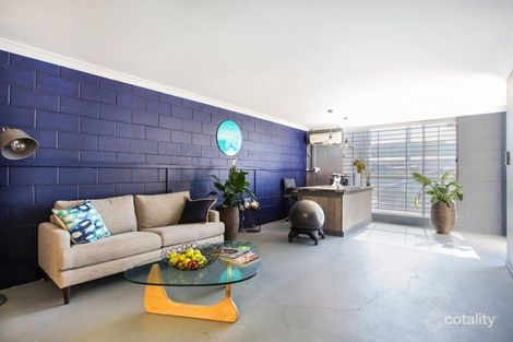 Property photo of 1/31 Hillcrest Parade Miami QLD 4220