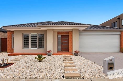 Property photo of 16 Brightstone Drive Clyde North VIC 3978
