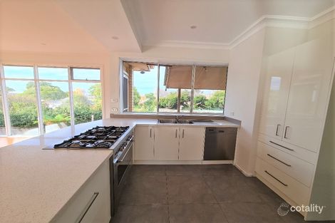 Property photo of 2 Chateau Grove Beaumaris VIC 3193