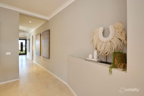 Property photo of 3 Olympic Circuit Strathtulloh VIC 3338