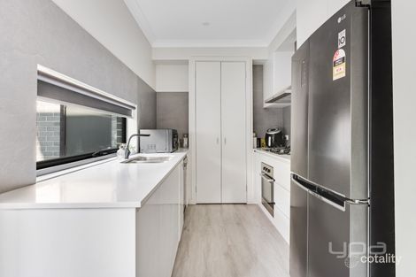 Property photo of 2/42 Pascoe Street Westmeadows VIC 3049