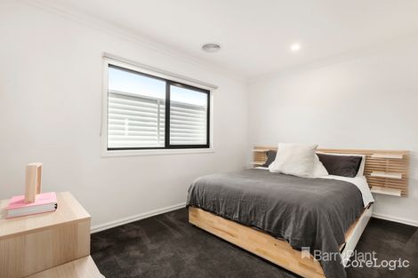 Property photo of 76C Macrina Street Oakleigh East VIC 3166