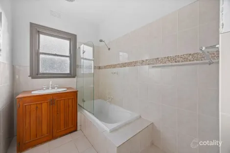 Property photo of 11 Elizabeth Street Wendouree VIC 3355