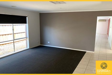 Property photo of 10 Twilight Place Tarneit VIC 3029