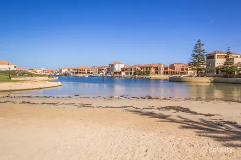 Property photo of 15/7 Village Mews Wannanup WA 6210