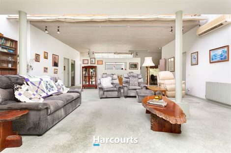 Property photo of 39 Langmore Lane Berwick VIC 3806