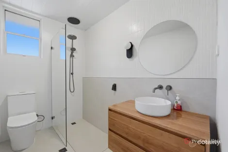 Property photo of 10 Judith Street Armidale NSW 2350