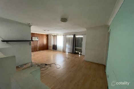 31 Balgonie Ave, Girrawheen, WA 6064