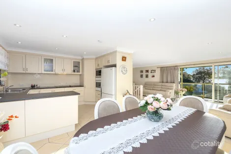 Property photo of 104 Kullaroo Road Summerland Point NSW 2259
