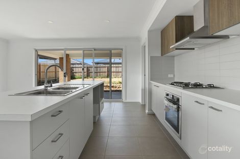 Property photo of 22 Houghton Crescent Eagle Point VIC 3878