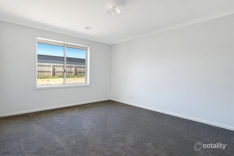 Property photo of 22 Houghton Crescent Eagle Point VIC 3878