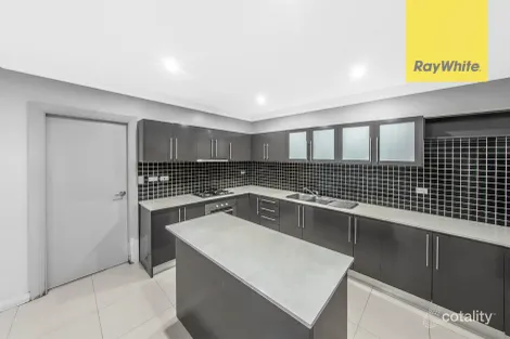 2B HAMILTON ST, SOUTH WENTWORTHVILLE, NSW 2145