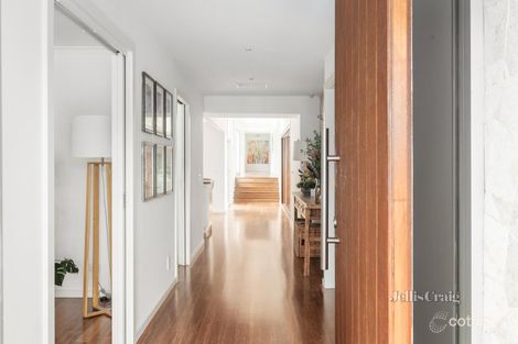 Property photo of 17 Elmwood Rise Eltham North VIC 3095