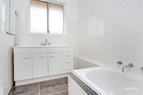 Property photo of 9 Tilia Court Frankston North VIC 3200