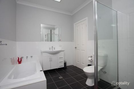 Property photo of 4 Mollymook Street Tullimbar NSW 2527