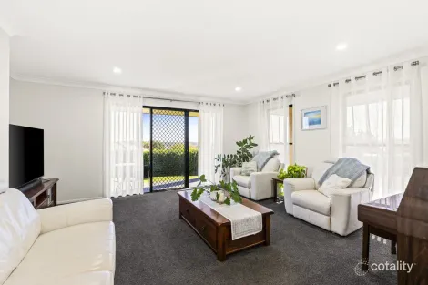 Property photo of 11 Liam Drive Highfields QLD 4352