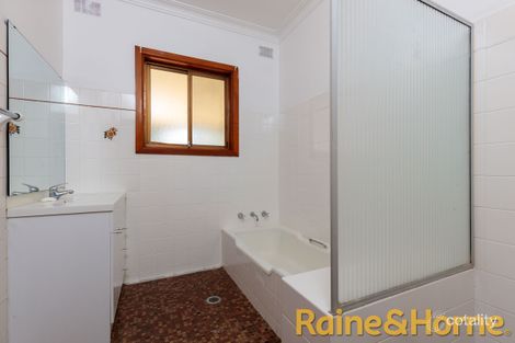 Property photo of 17 Roycox Crescent Dubbo NSW 2830