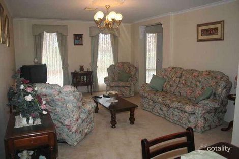 Property photo of 8 Deanswood Place Brookfield VIC 3338