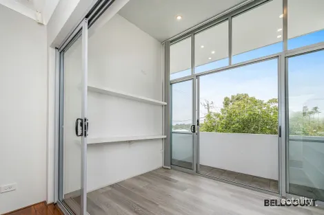 Property photo of 233 Huntriss Road Doubleview WA 6018