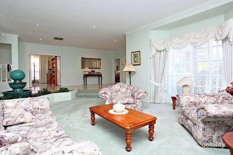 Property photo of 3 Irving Close Greenvale VIC 3059
