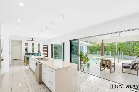 Property photo of 6 Bushlark Place Smithfield QLD 4878