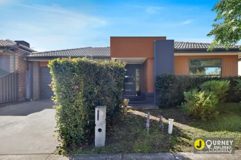 30 Gallantry Ave, Craigieburn, VIC 3064