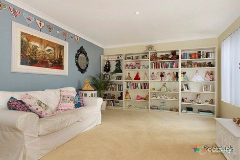 Property photo of 10 Rossini Circle Ellenbrook WA 6069